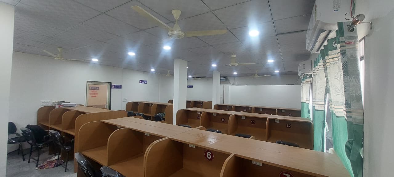 वैयक्तिक प्रकाश व्यवस्था (LED Desk Light)